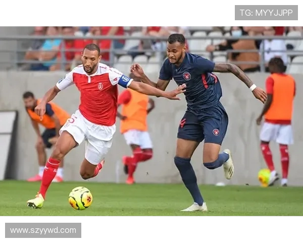 法甲赛季走势及联赛排名动态追踪