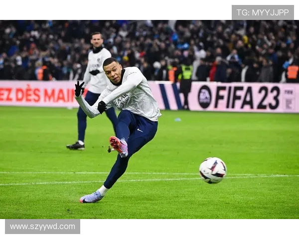 法甲马赛赛季前期备战策略与训练安排